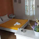 Giorgia Lodging