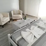 Giorgia Lodging 아파트